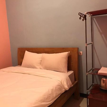 Roomz Budget Residence Семаранг Екстер'єр фото