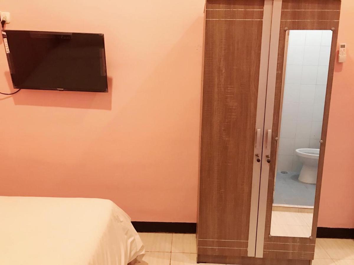 Roomz Budget Residence Семаранг Екстер'єр фото