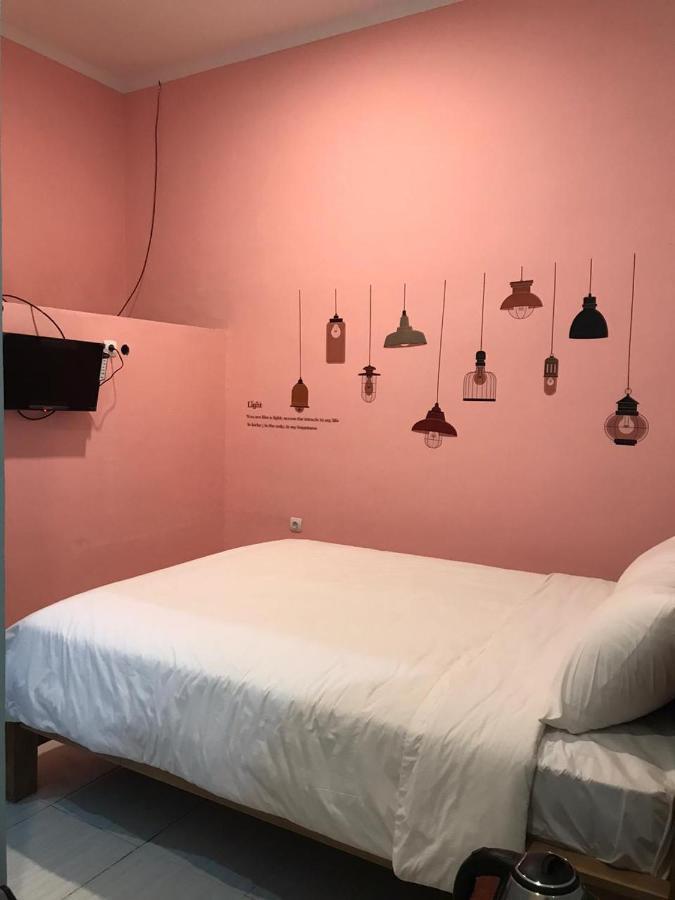 Roomz Budget Residence Семаранг Екстер'єр фото