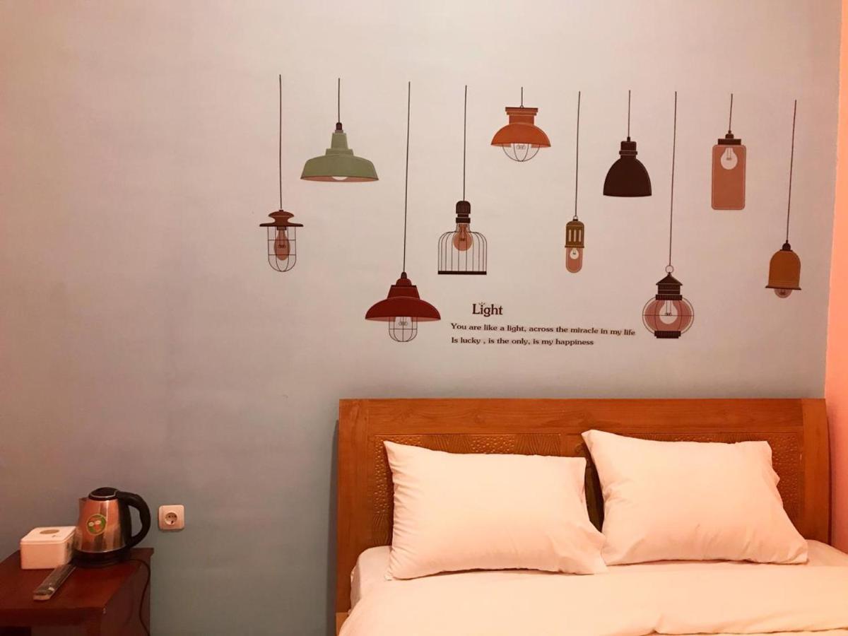 Roomz Budget Residence Семаранг Екстер'єр фото